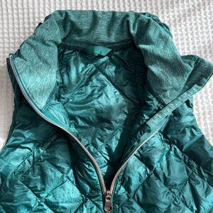 Lululemon Down For A Run Quilted Vest – Forest Green – Size 4